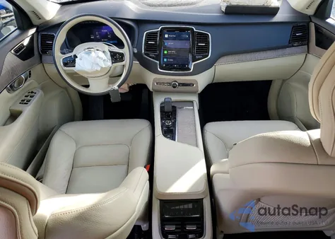 2023 Volvo Xc90 Plus z USA, uszkodzony, nr VIN YV40621N0P1945150